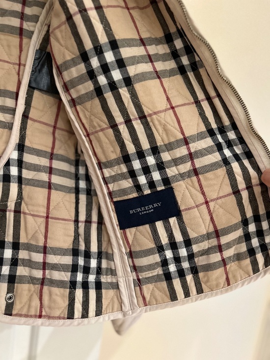Burberry Jackets & Blazers - Burberry London Off-White Quilted Light Jacket with Patch Pockets